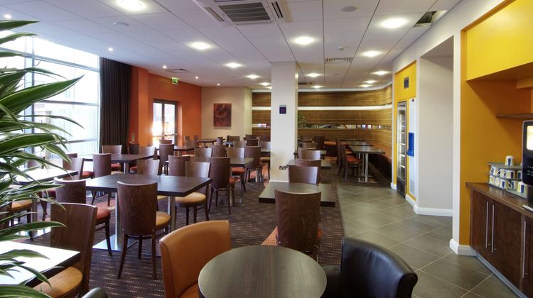 Holiday Inn Express Slough Restaurant
