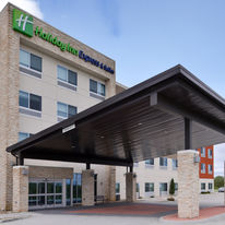 Holiday Inn Express & Suites Kansas City