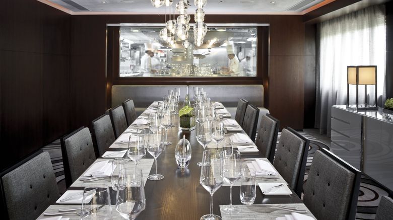 <b>The Mira Hong Kong, a Design Hotel Lobby</b>. Images powered by <a href="https://www.leonardoworldwide.com/" title="Leonardo Worldwide" target="_blank">Leonardo</a>.