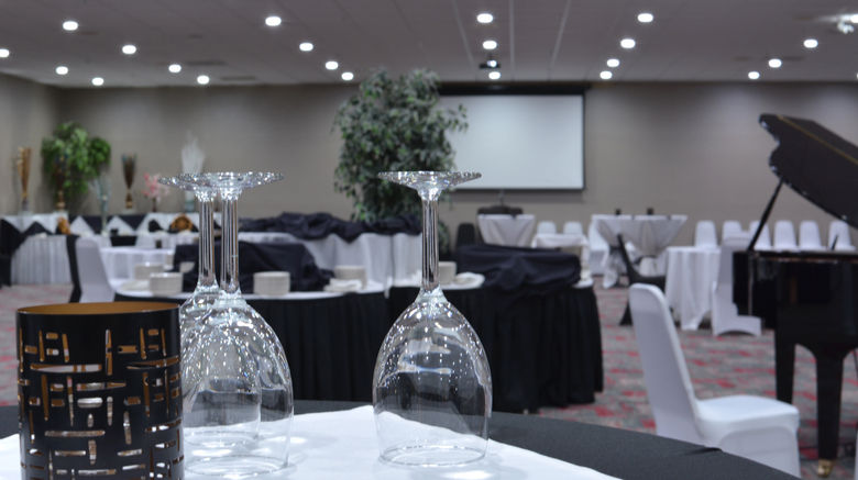 <b>Holiday Inn Salem Ballroom</b>. Images powered by <a href="https://www.leonardoworldwide.com/" title="Leonardo Worldwide" target="_blank">Leonardo</a>.