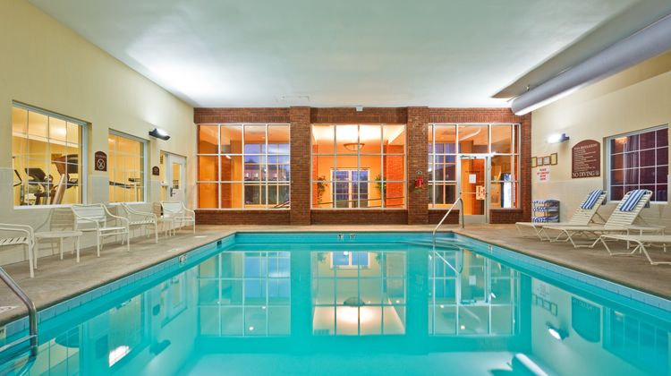 Holiday Inn Express Pool