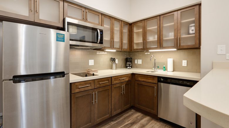 <b>Staybridge Suites Downtown Suite</b>. Images powered by <a href="https://www.leonardoworldwide.com/" title="Leonardo Worldwide" target="_blank">Leonardo</a>.