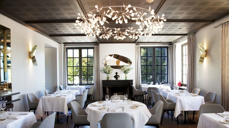 <b>Le Relais de Chambord Restaurant</b>. Images powered by <a href="https://www.leonardoworldwide.com/" title="Leonardo Worldwide" target="_blank">Leonardo</a>.