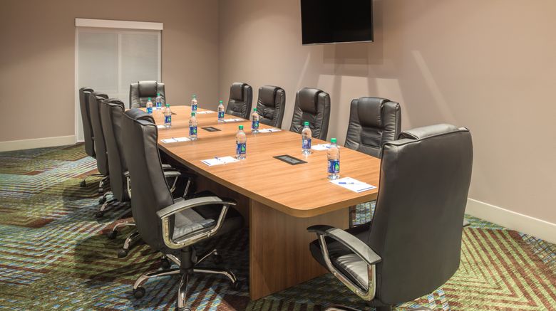 <b>Holiday Inn Express Troy Meeting</b>. Images powered by <a href="https://www.leonardoworldwide.com/" title="Leonardo Worldwide" target="_blank">Leonardo</a>.