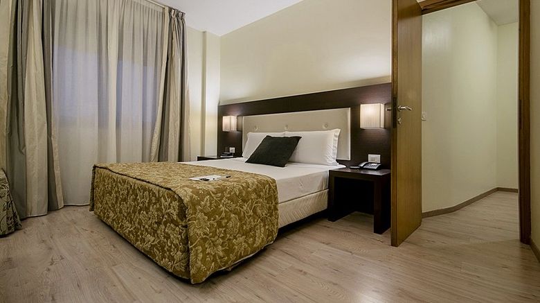 <b>Executive Hotel Room</b>. Images powered by <a href="https://www.leonardoworldwide.com/" title="Leonardo Worldwide" target="_blank">Leonardo</a>.