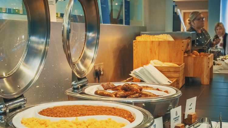 Holiday Inn Express Kettering Restaurant
