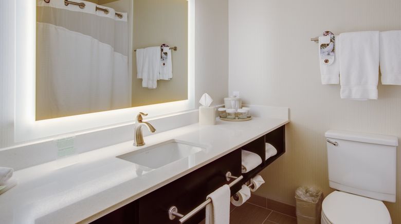 <b>Holiday Inn Express Room</b>. Images powered by <a href="https://www.leonardoworldwide.com/" title="Leonardo Worldwide" target="_blank">Leonardo</a>.