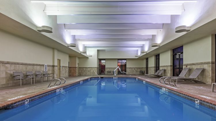 Holiday Inn Springdale Pool
