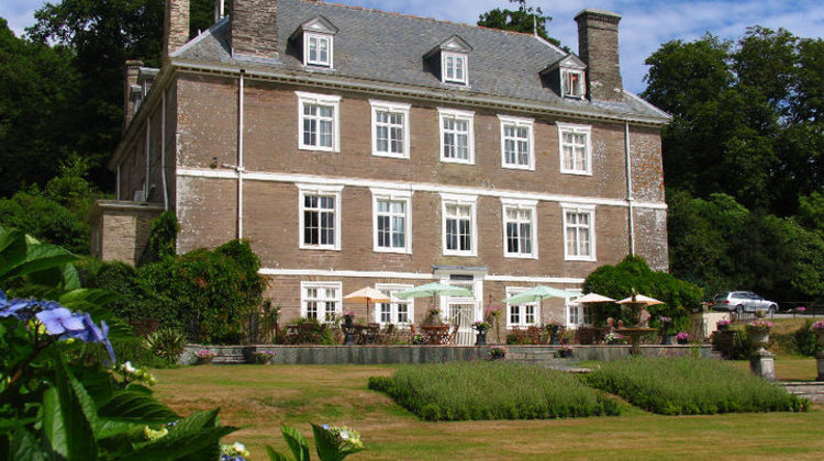 Buckland-Tout Saints Exterior