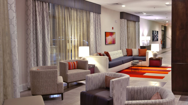 <b>Holiday Inn Charlotte Arpt Hotel Lobby</b>. Images powered by <a href="https://www.leonardoworldwide.com/" title="Leonardo Worldwide" target="_blank">Leonardo</a>.