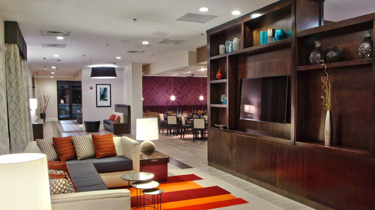Holiday Inn Charlotte Arpt Hotel Lobby