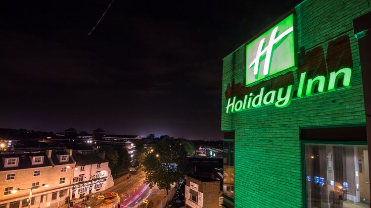 Holiday Inn Brentford Lock Exterior