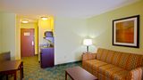 Holiday Inn Express Thornburg Suite