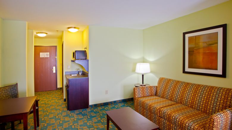 <b>Holiday Inn Express Thornburg Suite</b>. Images powered by <a href="https://www.leonardoworldwide.com/" title="Leonardo Worldwide" target="_blank">Leonardo</a>.