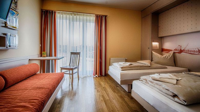 <b>JUFA Hotel Energiewelt Indeland Room</b>. Images powered by <a href="https://www.leonardoworldwide.com/" title="Leonardo Worldwide" target="_blank">Leonardo</a>.