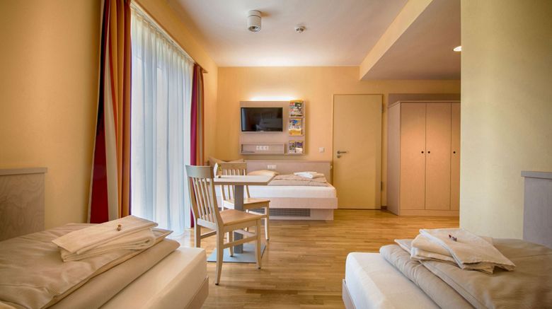 <b>JUFA Hotel Energiewelt Indeland Room</b>. Images powered by <a href="https://www.leonardoworldwide.com/" title="Leonardo Worldwide" target="_blank">Leonardo</a>.