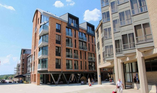 Martin's Louvain-la-Neuve Exterior