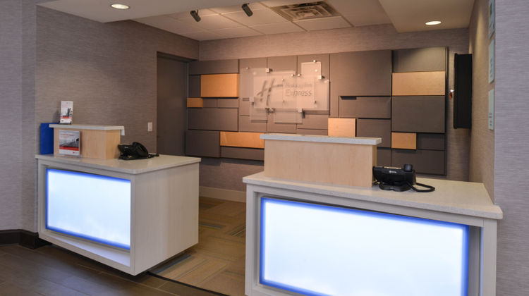 Holiday Inn Express Olean Lobby