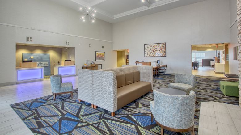 <b>Holiday Inn Express & Suites Lobby</b>. Images powered by <a href="https://www.leonardoworldwide.com/" title="Leonardo Worldwide" target="_blank">Leonardo</a>.