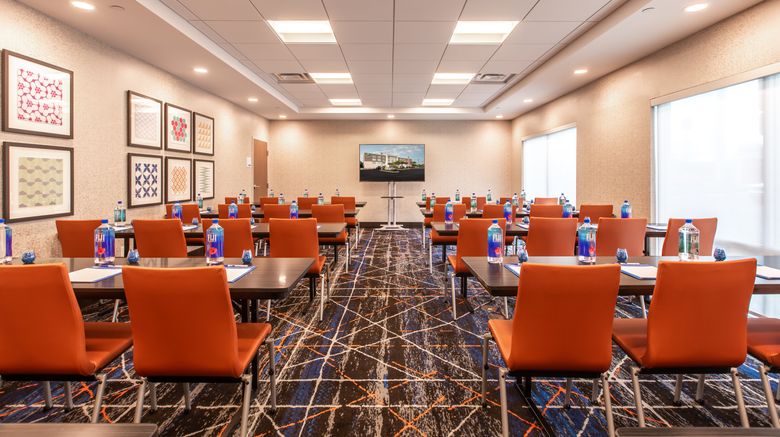 <b>Holiday Inn Express & Suites Gainesville Meeting</b>. Images powered by <a href="https://www.leonardoworldwide.com/" title="Leonardo Worldwide" target="_blank">Leonardo</a>.