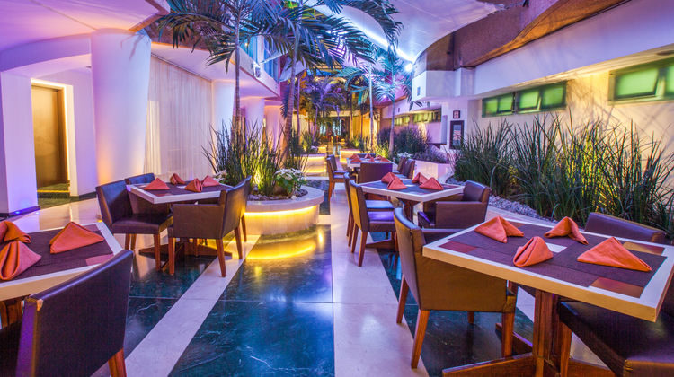 Crowne Plaza Toluca-Lancaster Restaurant