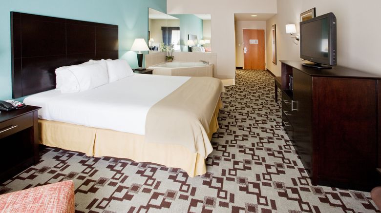 <b>Holiday Inn Express Apex Suite</b>. Images powered by <a href="https://www.leonardoworldwide.com/" title="Leonardo Worldwide" target="_blank">Leonardo</a>.