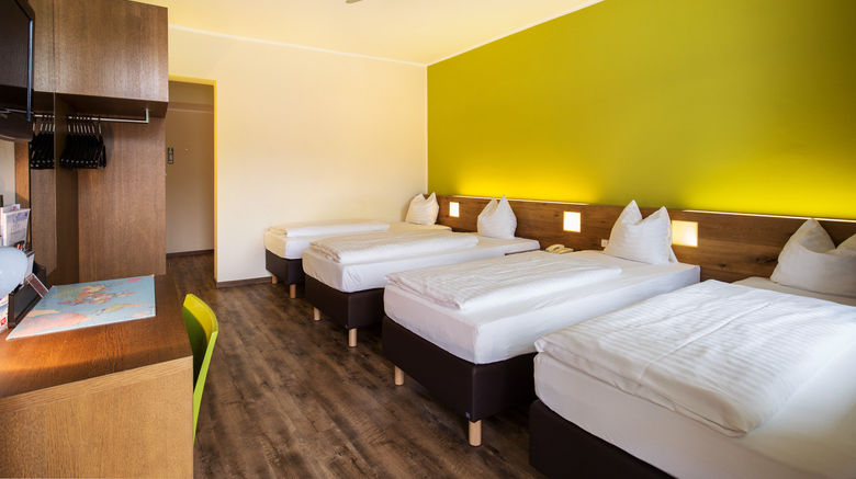 <b>Basic Hotel Innsbruck Room</b>. Images powered by <a href="https://www.leonardoworldwide.com/" title="Leonardo Worldwide" target="_blank">Leonardo</a>.