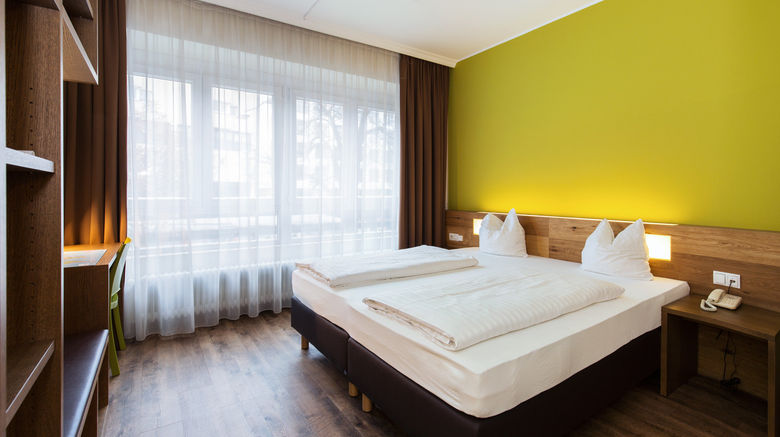 <b>Basic Hotel Innsbruck Room</b>. Images powered by <a href="https://www.leonardoworldwide.com/" title="Leonardo Worldwide" target="_blank">Leonardo</a>.