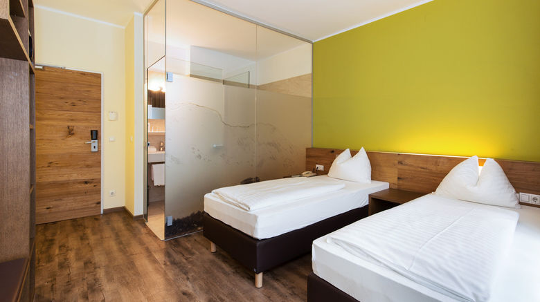 <b>Basic Hotel Innsbruck Room</b>. Images powered by <a href="https://www.leonardoworldwide.com/" title="Leonardo Worldwide" target="_blank">Leonardo</a>.