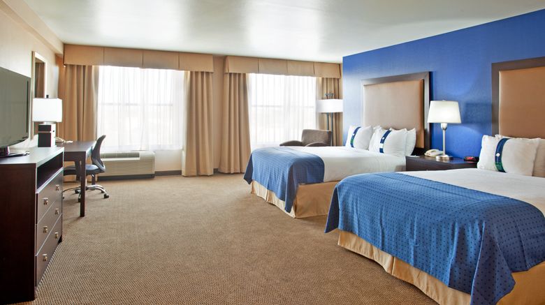 <b>Holiday Inn & Suites Phoenix Airport Suite</b>. Images powered by <a href="https://www.leonardoworldwide.com/" title="Leonardo Worldwide" target="_blank">Leonardo</a>.
