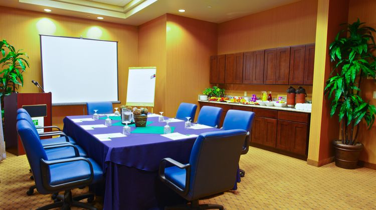 Holiday Inn & Suites Phoenix Airport Meeting