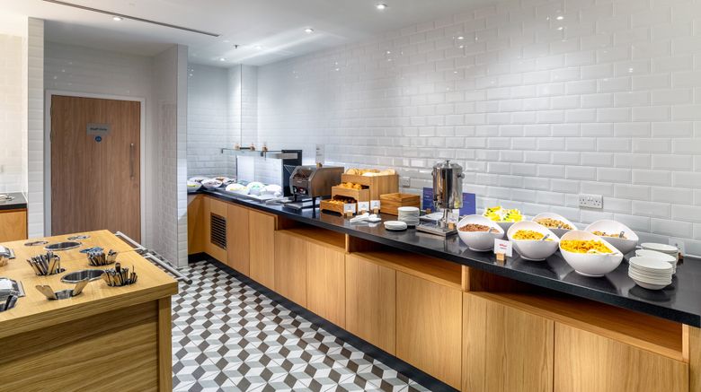 <b>Holiday Inn Express Heathrow T4 Restaurant</b>. Images powered by <a href="https://www.leonardoworldwide.com/" title="Leonardo Worldwide" target="_blank">Leonardo</a>.