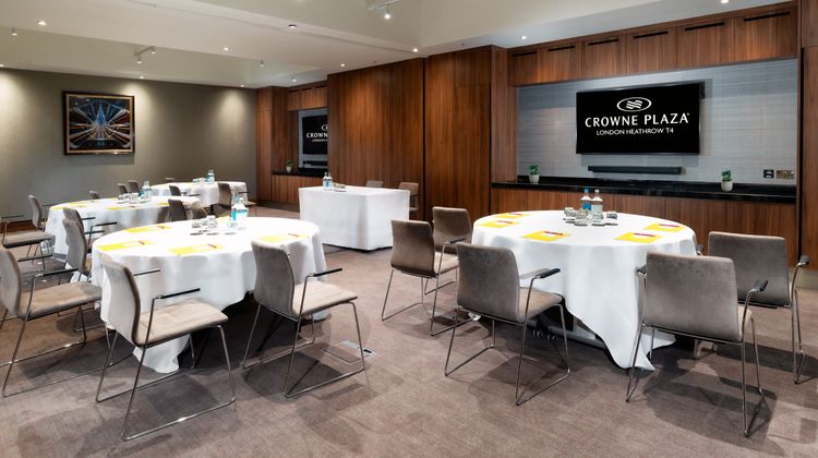 Crowne Plaza Heathrow T4 Meeting