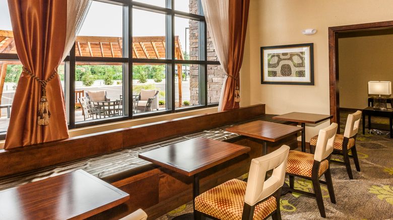 <b>Staybridge Suites Knoxville-West Lobby</b>. Images powered by <a href="https://www.leonardoworldwide.com/" title="Leonardo Worldwide" target="_blank">Leonardo</a>.