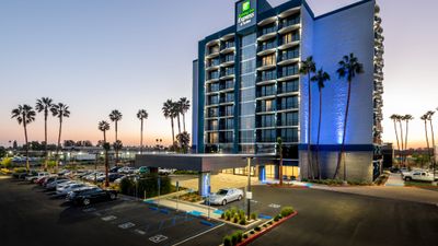 Holiday Inn Express & Suites Santa Ana