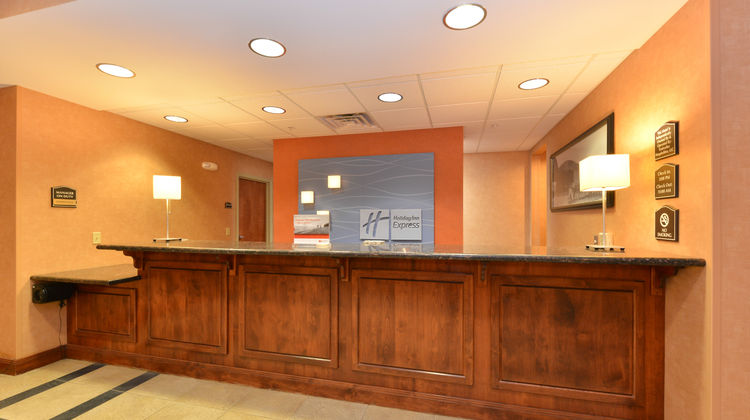 Holiday Inn Express Lobby