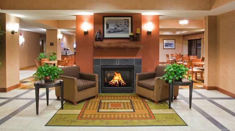 Holiday Inn Express Lobby