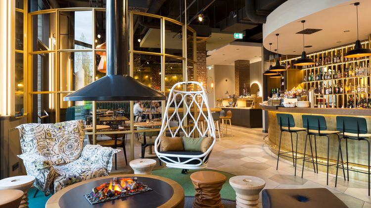 Hotel Indigo Wettiner Platz Lobby