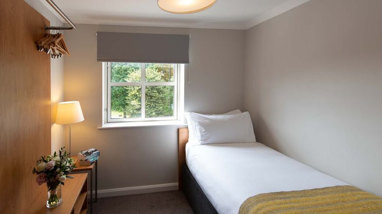 <b>Premier Suites Reading Suite</b>. Images powered by <a href="https://www.leonardoworldwide.com/" title="Leonardo Worldwide" target="_blank">Leonardo</a>.
