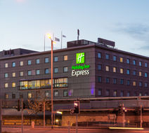 Holiday Inn Express Bradford City Ctr Exterior