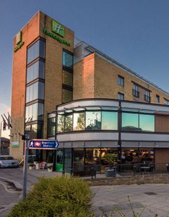 Holiday Inn Brentford Lock