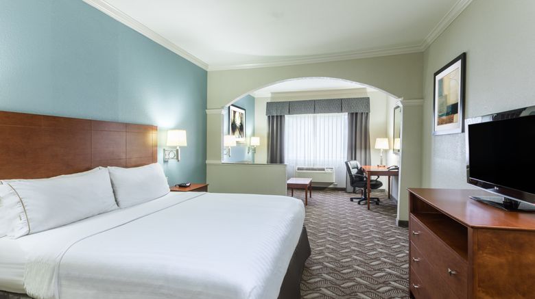 <b>Holiday Inn Express Hotel & Suites Suite</b>. Images powered by <a href="https://www.leonardoworldwide.com/" title="Leonardo Worldwide" target="_blank">Leonardo</a>.