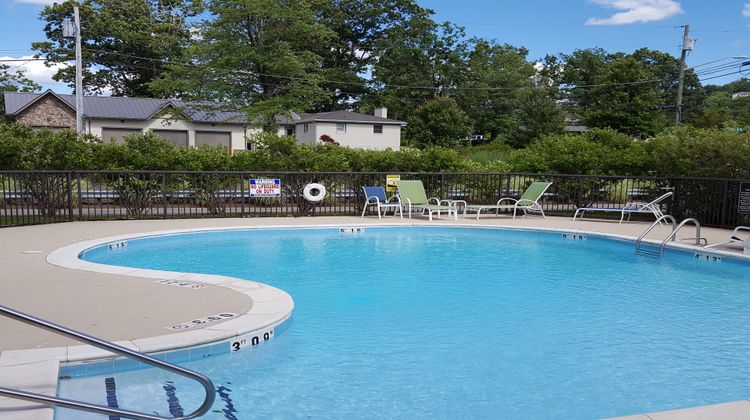 Holiday Inn Express Pool