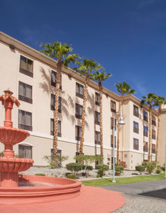 Holiday Inn Express & Suites Yuma