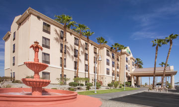 Holiday Inn Express & Suites Yuma