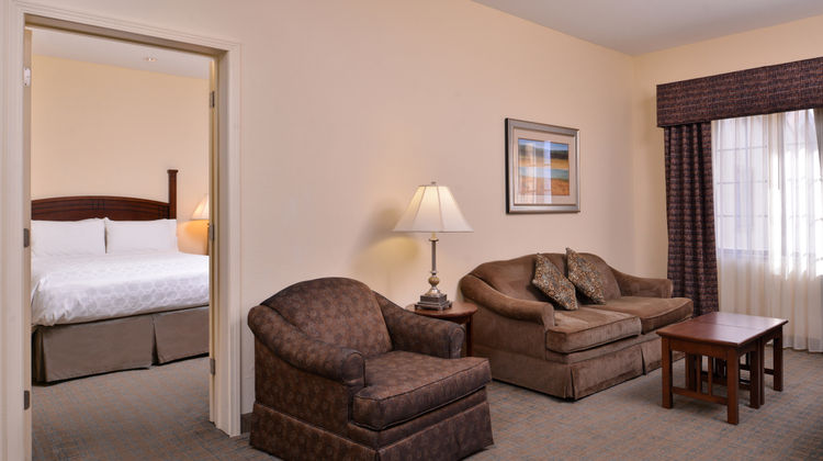 Staybridge Suites Oklahoma City Airport Room