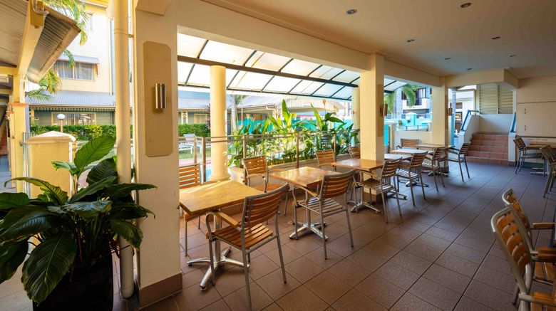 <b>Cairns Queenscourt Restaurant</b>. Images powered by <a href="https://www.leonardoworldwide.com/" title="Leonardo Worldwide" target="_blank">Leonardo</a>.