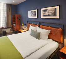 Hotel Lion d'Or Room