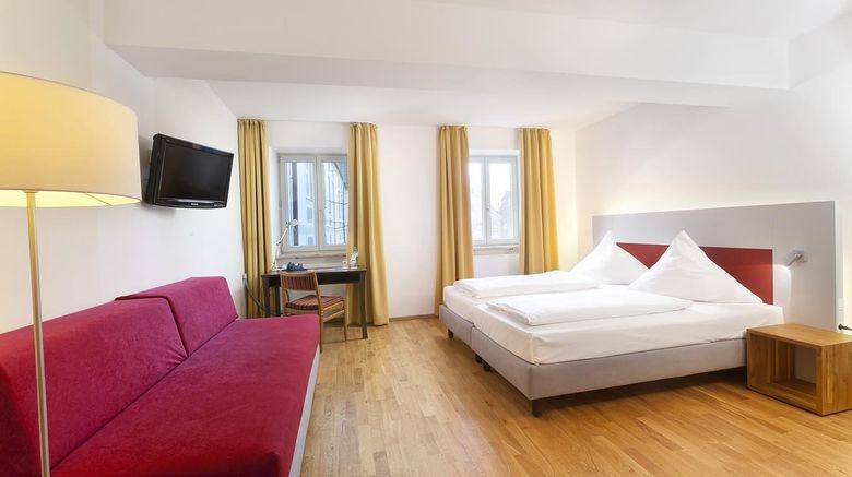 <b>Hotel Hirsch Room</b>. Images powered by <a href="https://www.leonardoworldwide.com/" title="Leonardo Worldwide" target="_blank">Leonardo</a>.