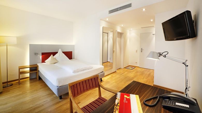 <b>Hotel Hirsch Room</b>. Images powered by <a href="https://www.leonardoworldwide.com/" title="Leonardo Worldwide" target="_blank">Leonardo</a>.